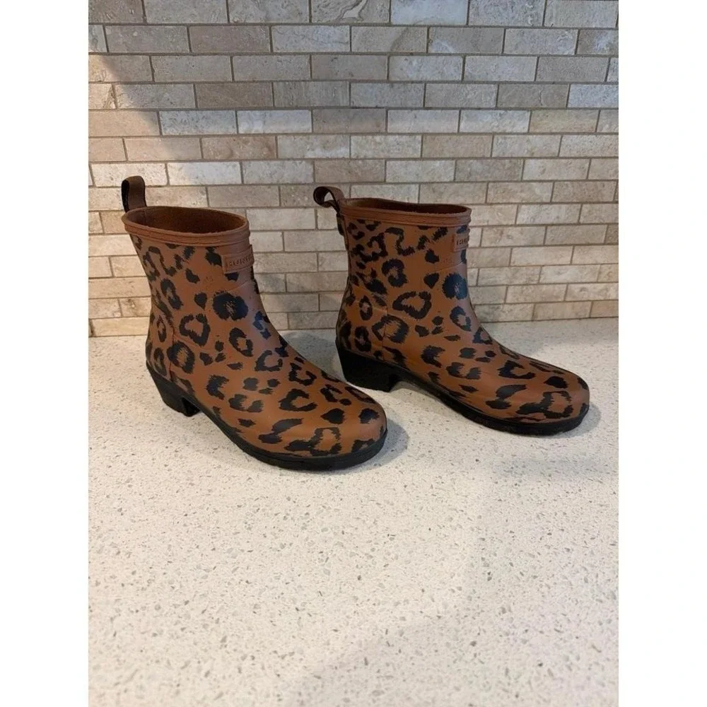 Hunter Rain Boots Womens 6 Short Cheetah‎ Biker